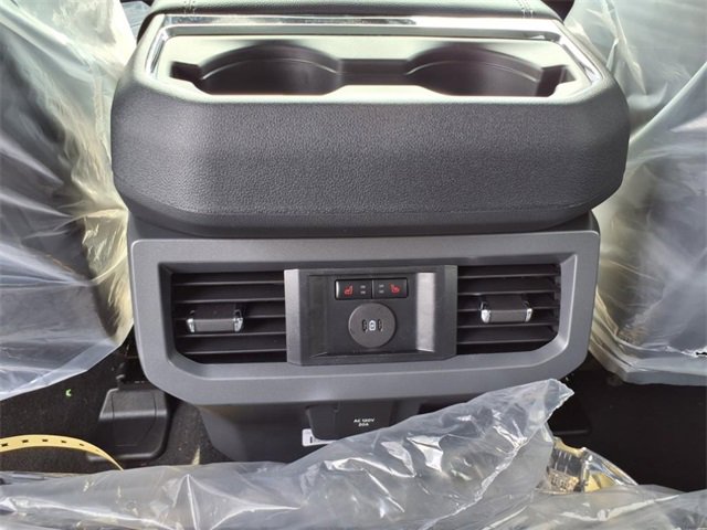 New 2025 Ford F350 Lariat w/ Lariat Ultimate Package image 15