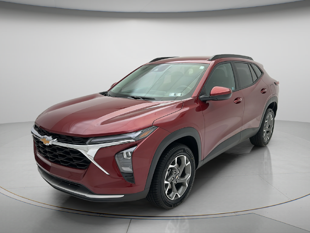 Used 2025 Chevrolet Trax LT w/ LT Convenience Package FWD image 3
