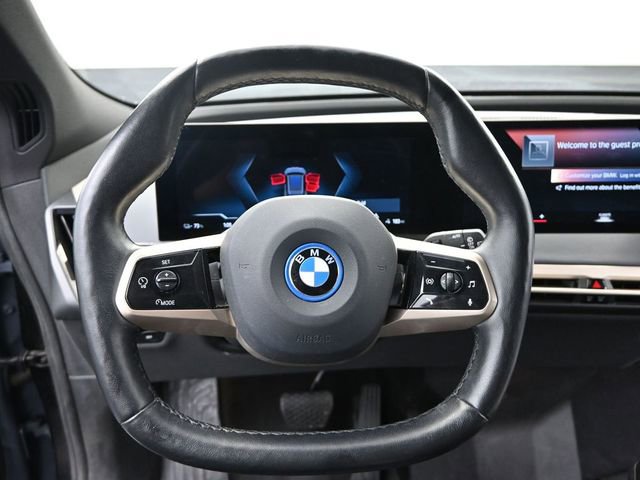 Used 2023 BMW iX xDrive50 w/ Premium Package image 13