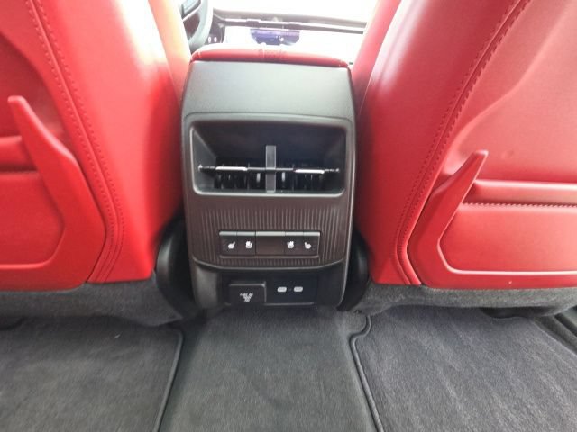 Used 2025 Jeep Wagoneer S Launch Edition w/ Trailer Tow Group AWD/4WD image 34