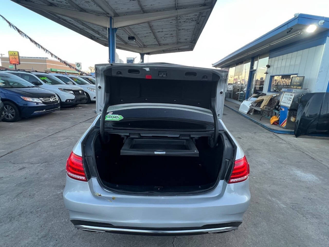 Used 2016 Mercedes-Benz E 350 4MATIC Sedan image 8