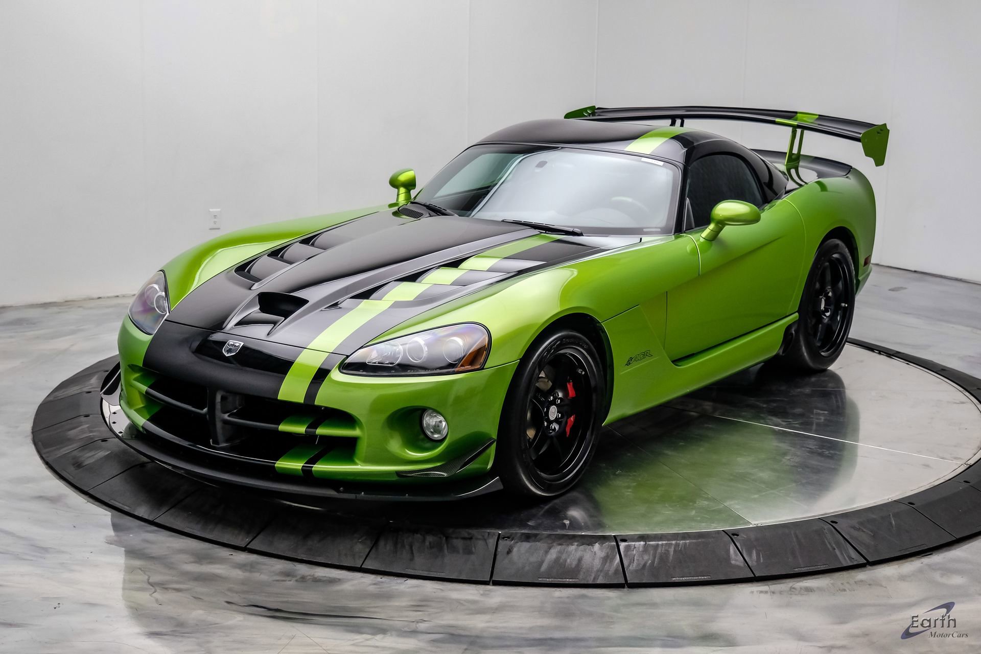 Used 2010 Dodge Viper ACR RWD image 7