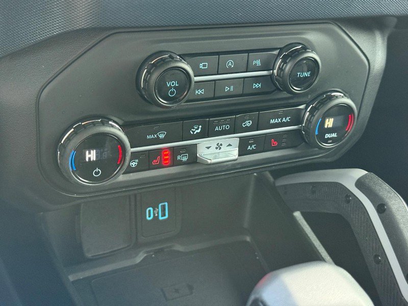 Used 2023 Ford Bronco Outer Banks w/ Sasquatch Package image 17