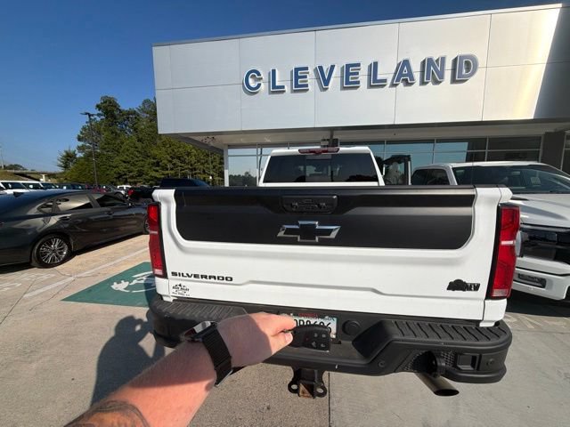 Used 2025 Chevrolet Silverado 2500 ZR2 w/ ZR2 Bison Edition AWD/4WD image 14