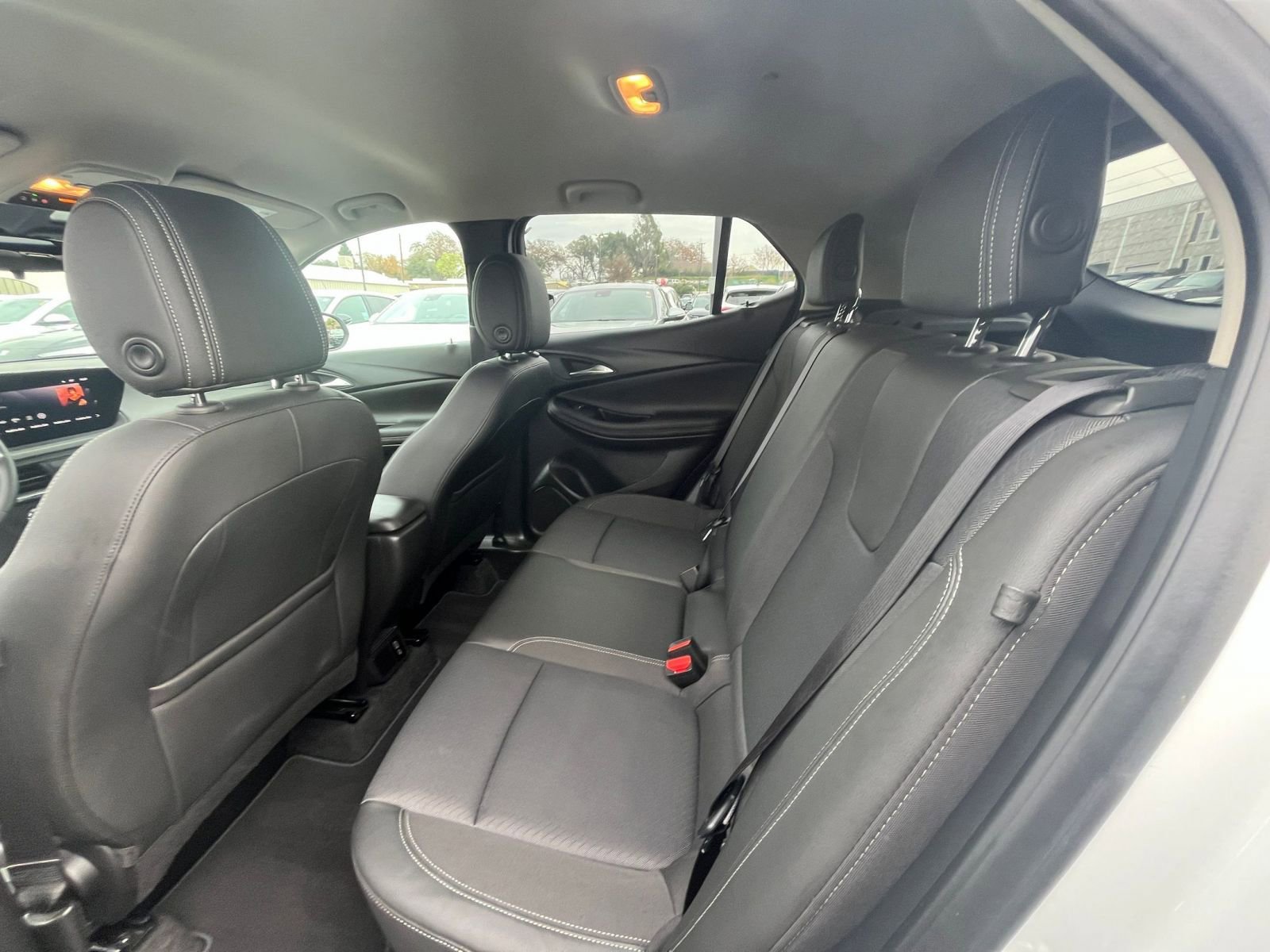 Used 2025 Buick Encore GX Preferred image 23