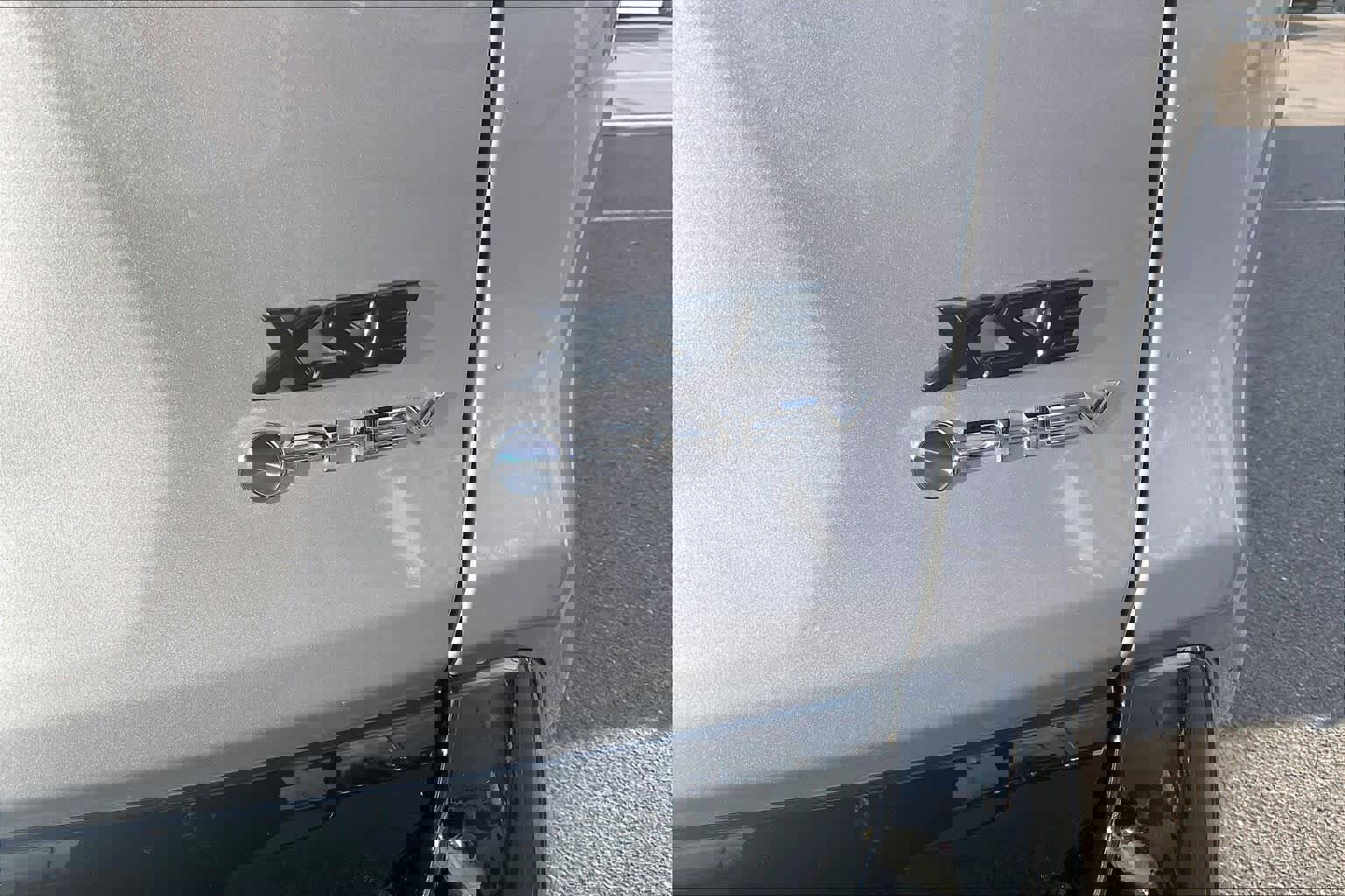 Used 2025 Toyota RAV4 XSE image 9