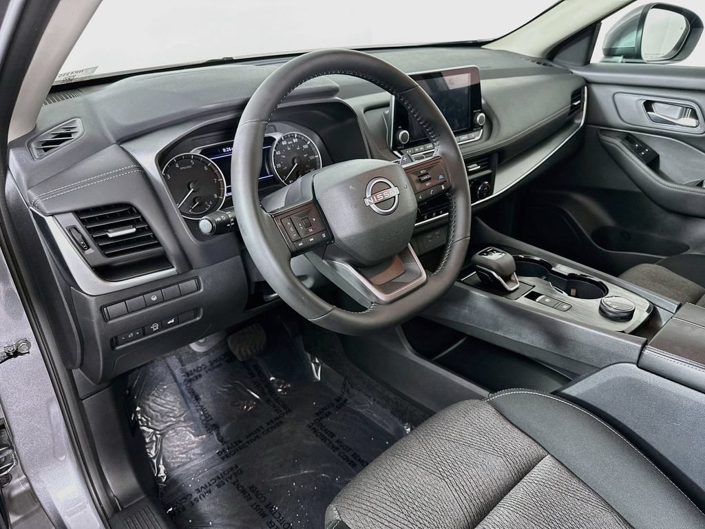 Certified 2026 Nissan Rogue SV AWD/4WD image 15