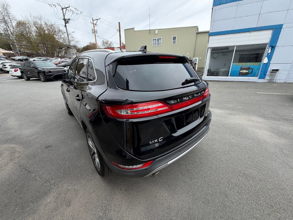 Used 2017 Lincoln MKC Reserve w/ Lincoln MKC Climate Package AWD/4WD image 3