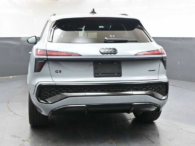 New 2026 Audi Q3 quattro 2.0T AWD/4WD image 4