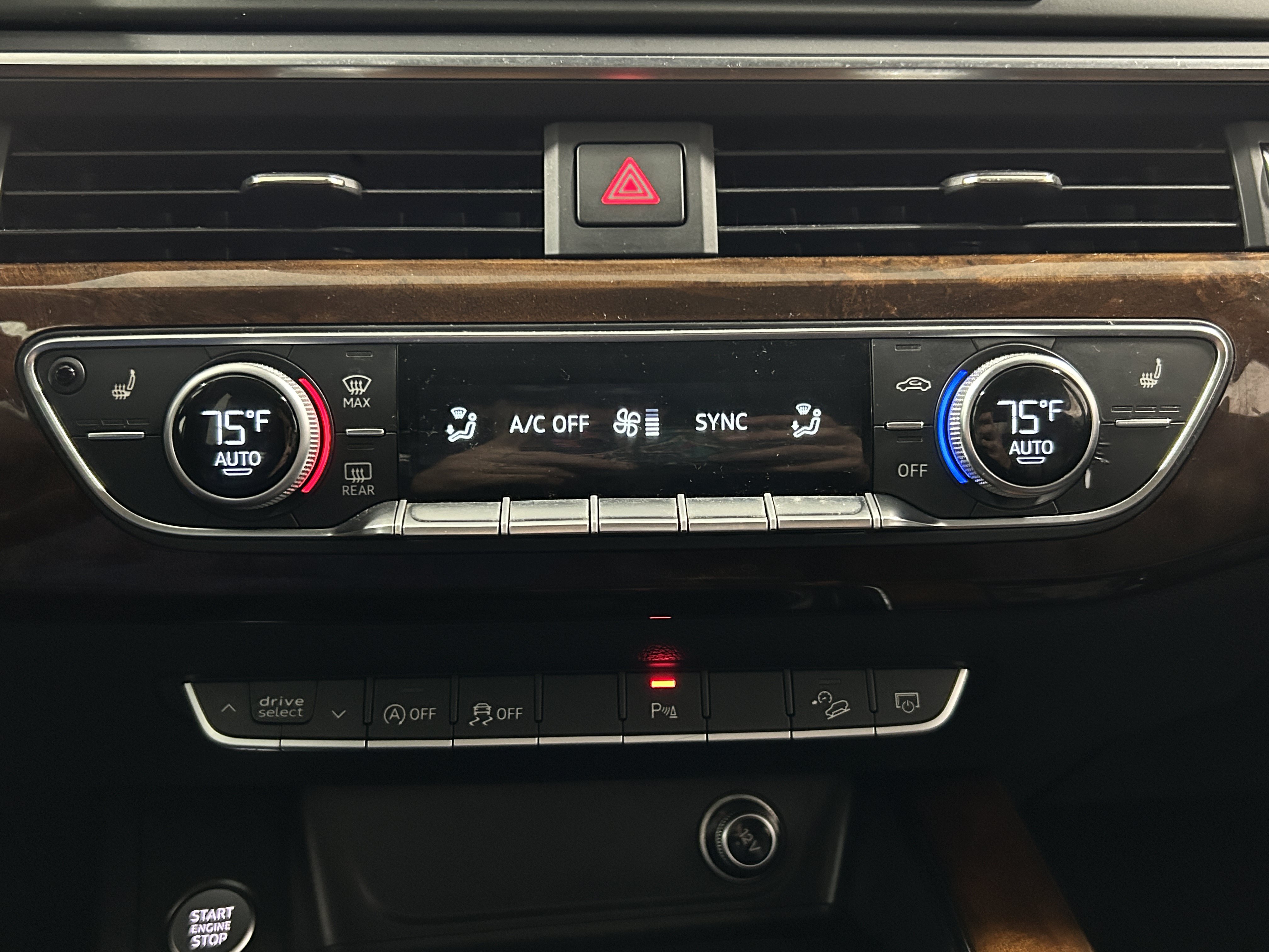 Used 2017 Audi A4 2.0T allroad Premium Plus AWD/4WD image 10