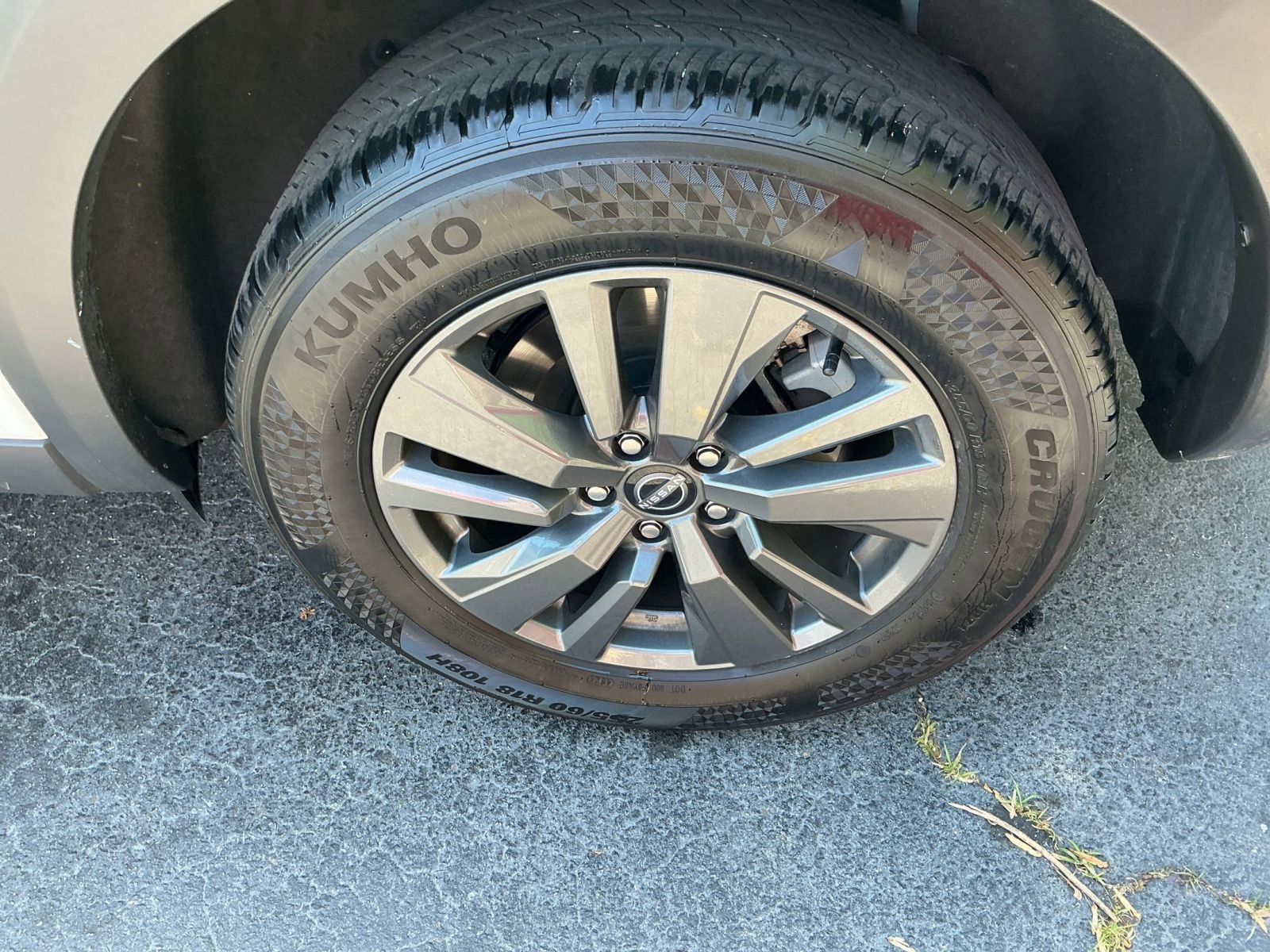 Used 2025 Nissan Pathfinder SV AWD/4WD image 27