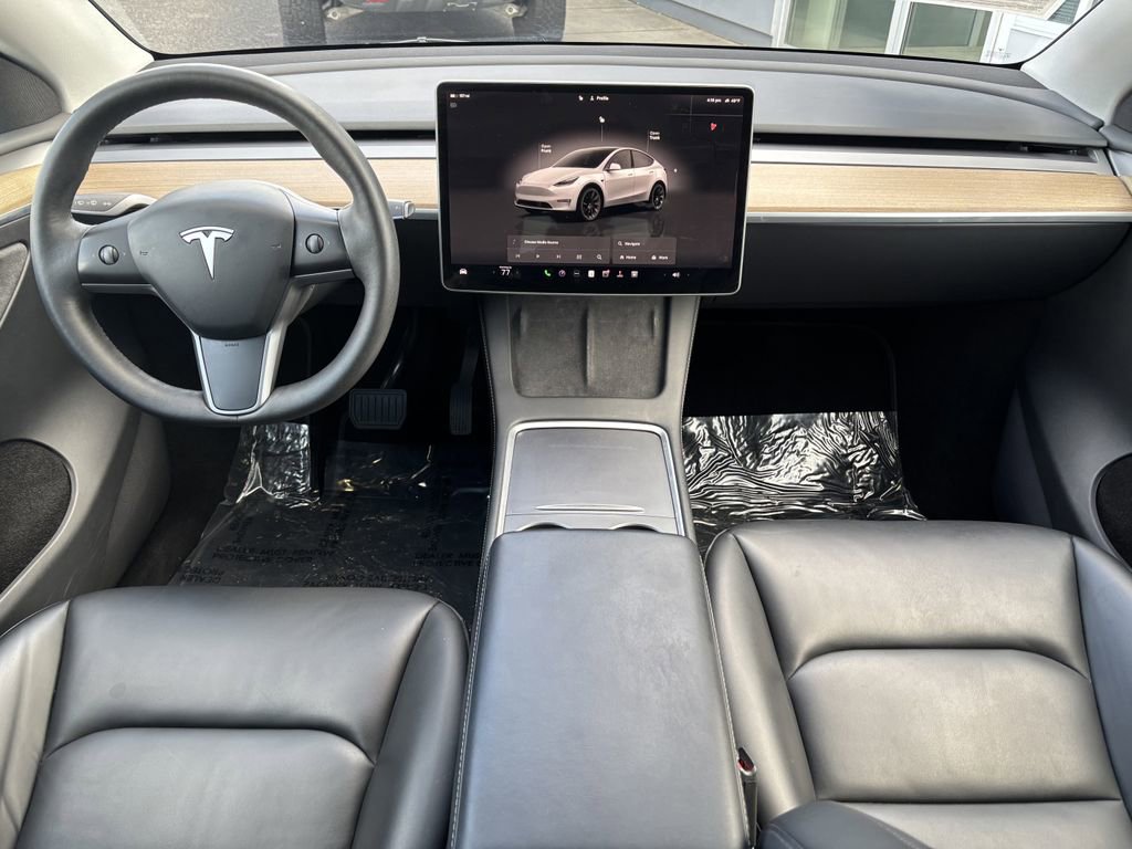 Used 2023 Tesla Model Y Long Range image 19
