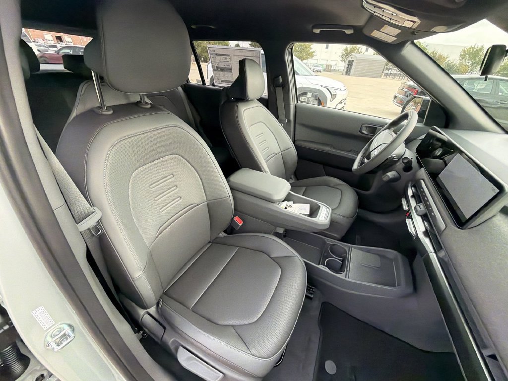 New 2027 Kia EV3 Wind FWD image 27