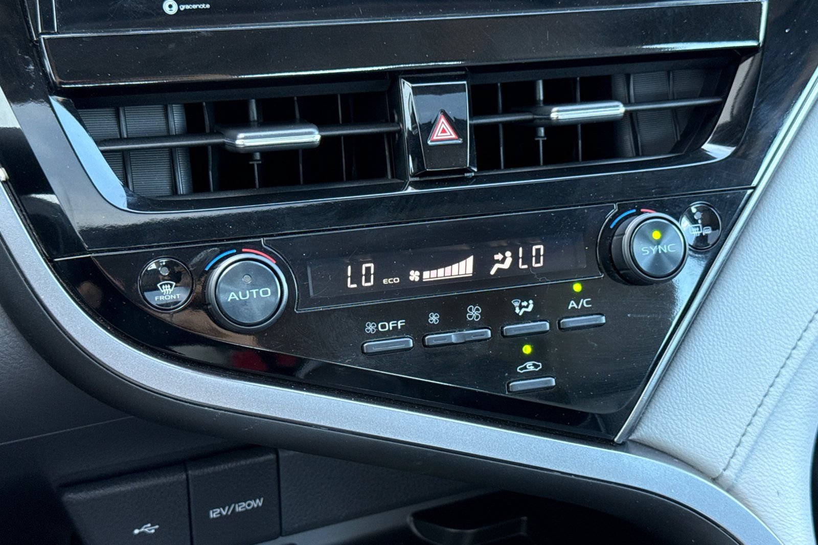 Used 2024 Toyota Camry SE w/ Audio Upgrade Package AWD/4WD image 19