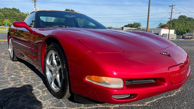 Used 2001 Chevrolet Corvette Convertible w/ Preferred Equipment Group2 RWD image 8