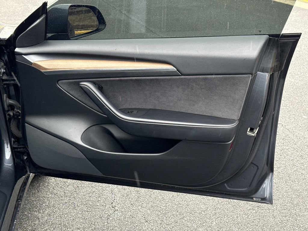 Used 2021 Tesla Model 3 Long Range image 8