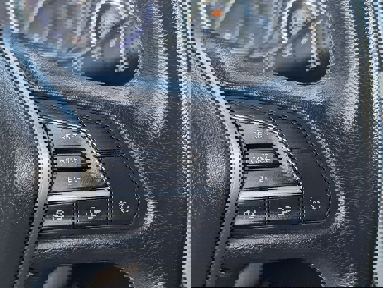 Certified 2018 INFINITI Q60 3.0t Luxe RWD image 26