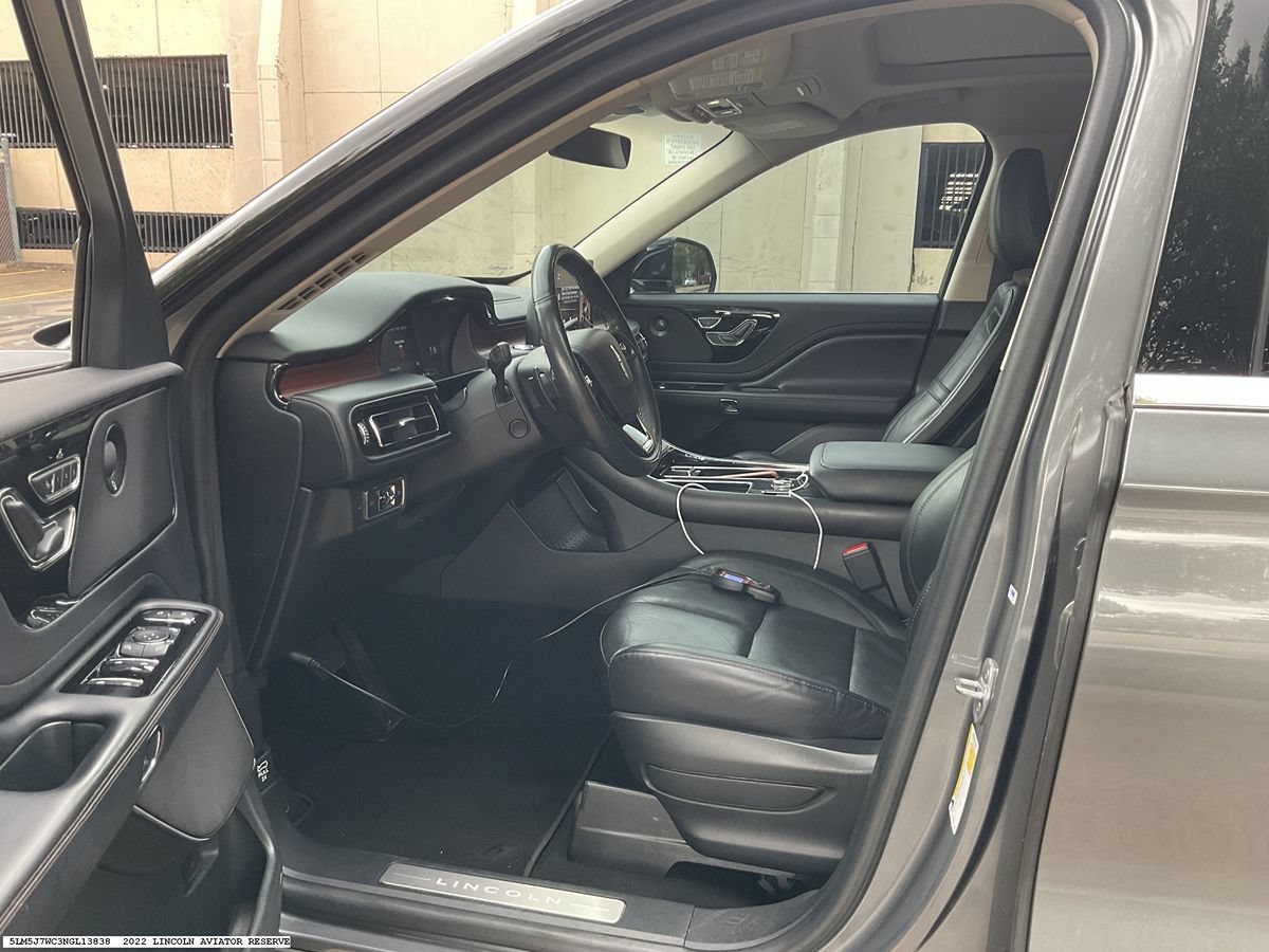 Used 2022 Lincoln Aviator Reserve w/ Elements Package Plus RWD image 7