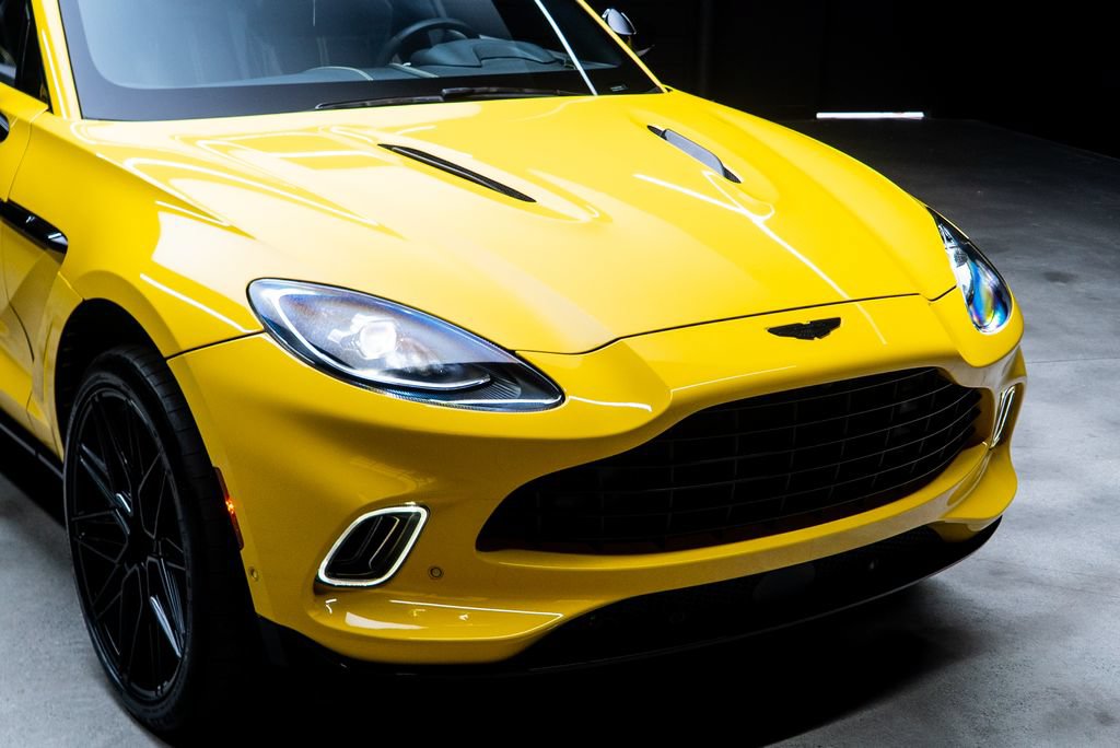 Used 2022 Aston Martin DBX AWD/4WD image 11