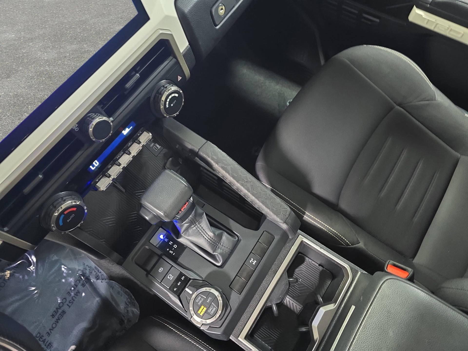 Used 2024 Toyota Tacoma TRD Off-Road AWD/4WD image 25