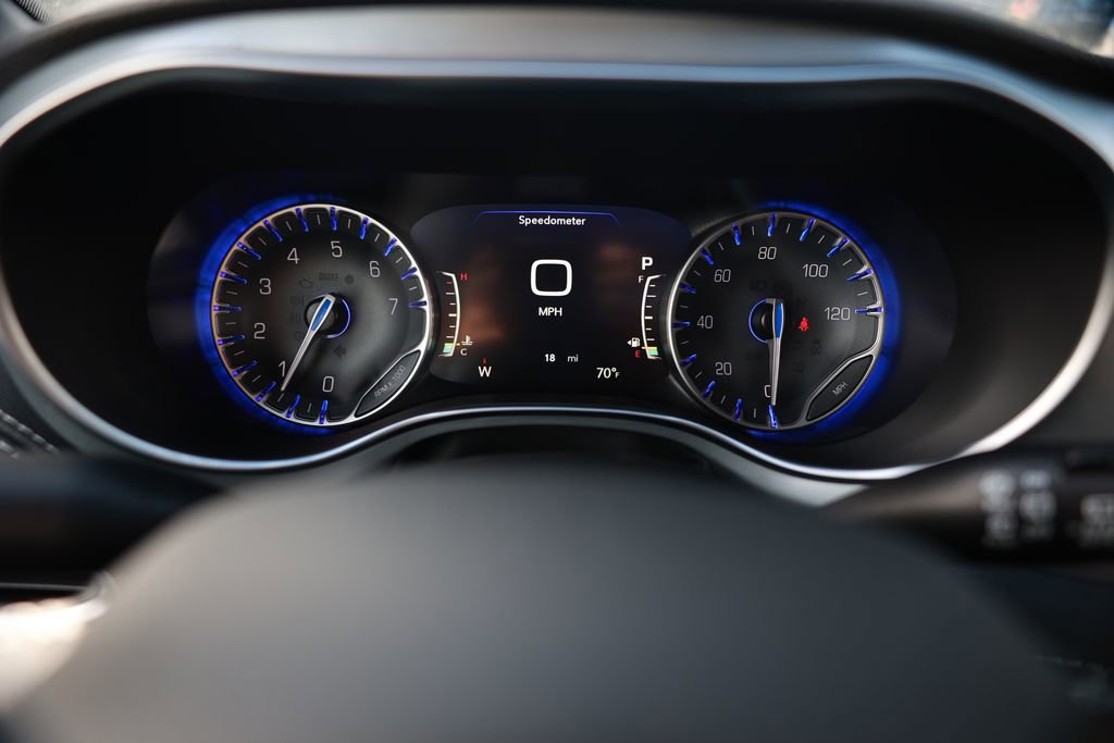 New 2026 Chrysler Pacifica Limited image 16