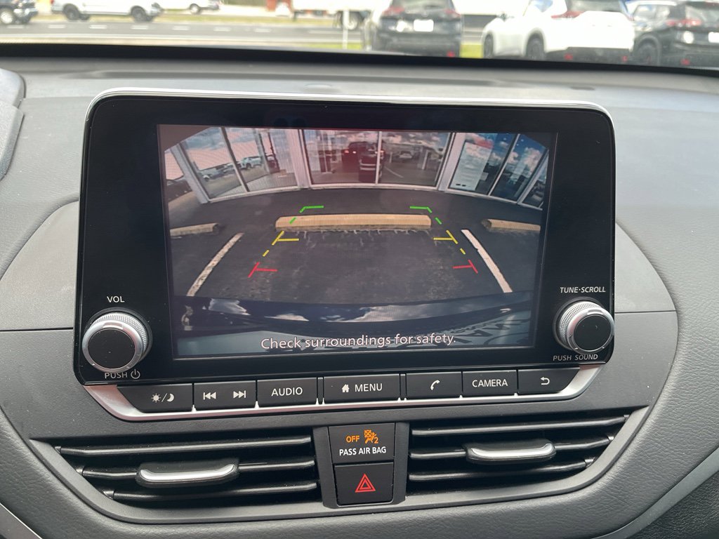 Used 2025 Nissan Altima 2.5 S image 25