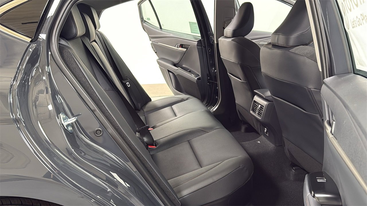 New 2026 Toyota Camry XLE image 17