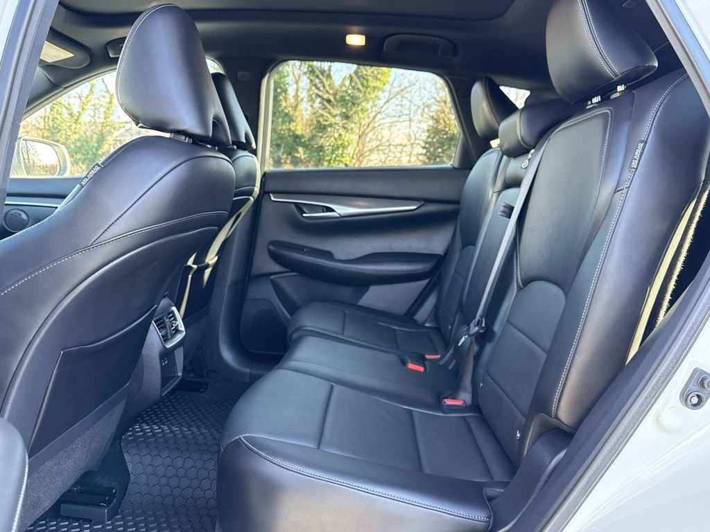 Certified 2022 INFINITI QX50 Luxe w/ Appearance Package image 18