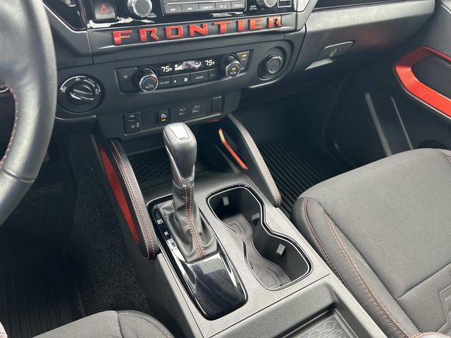 Used 2025 Nissan Frontier PRO-4X image 26