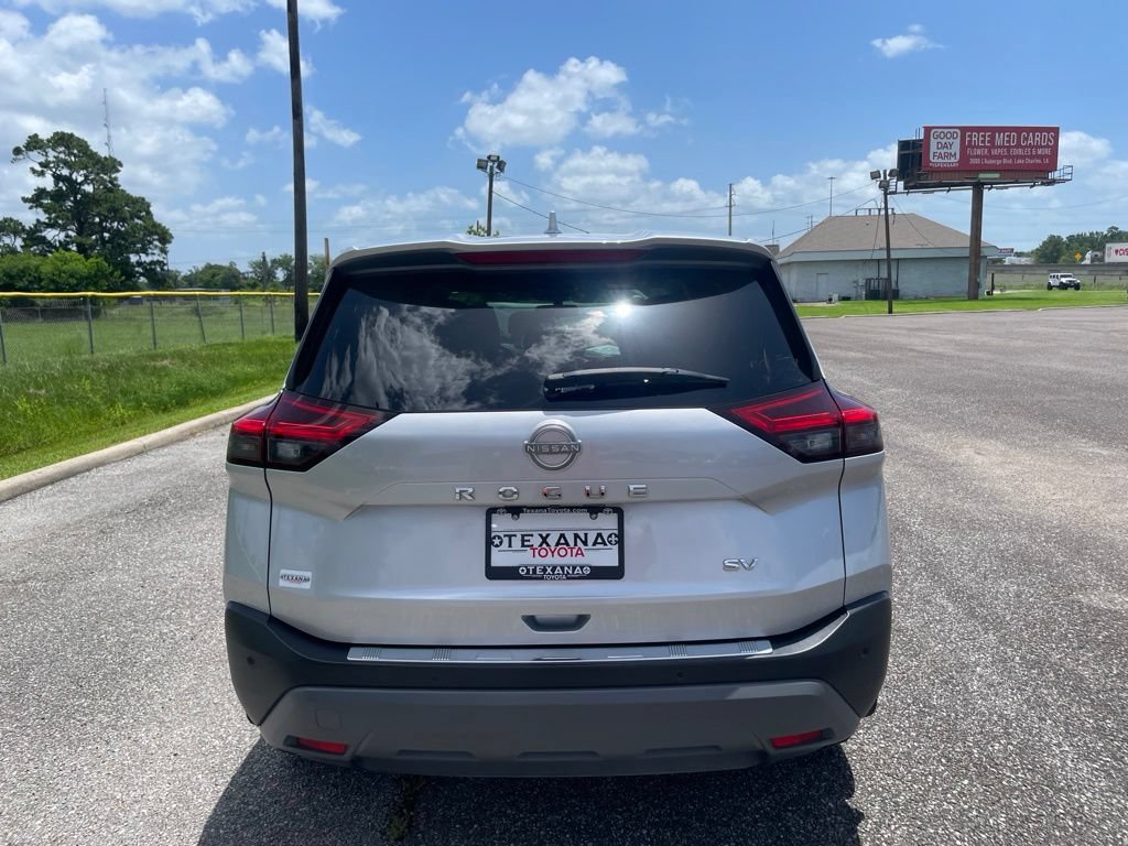Used 2023 Nissan Rogue SV FWD image 7