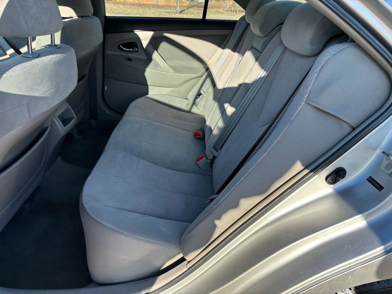 Used 2010 Toyota Camry image 12