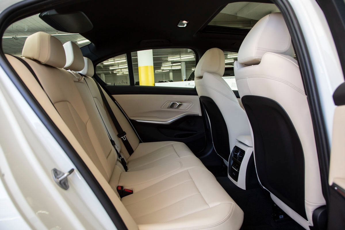 New 2026 BMW 330i Sedan image 23