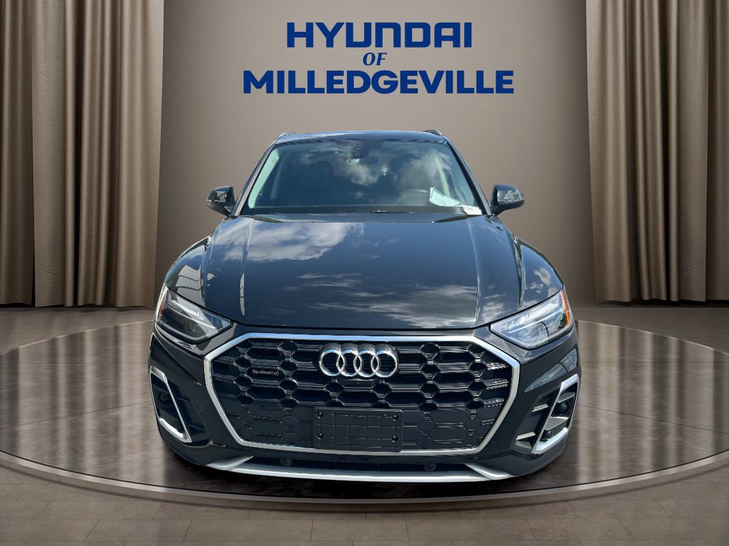 Used 2023 Audi Q5 e Premium Plus w/ Premium Plus Package image 9