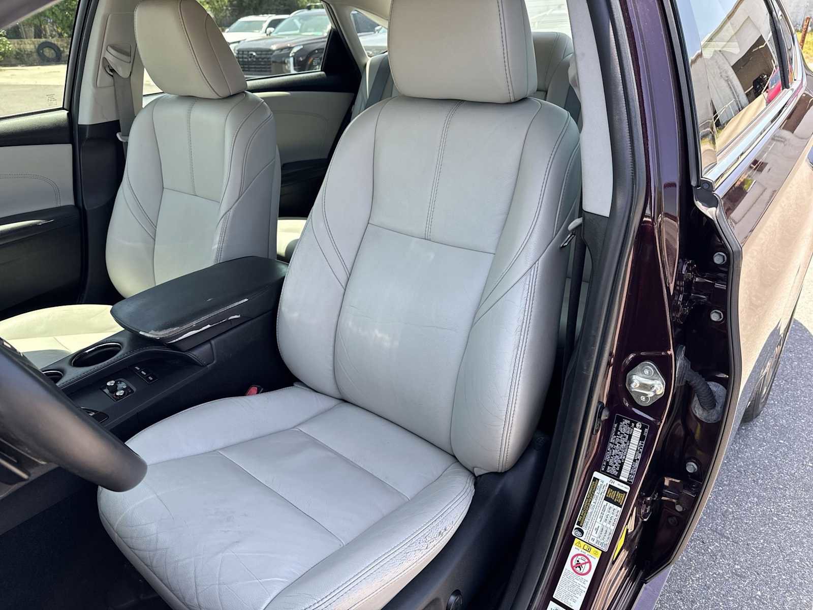 Used 2016 Toyota Avalon XLE FWD image 21