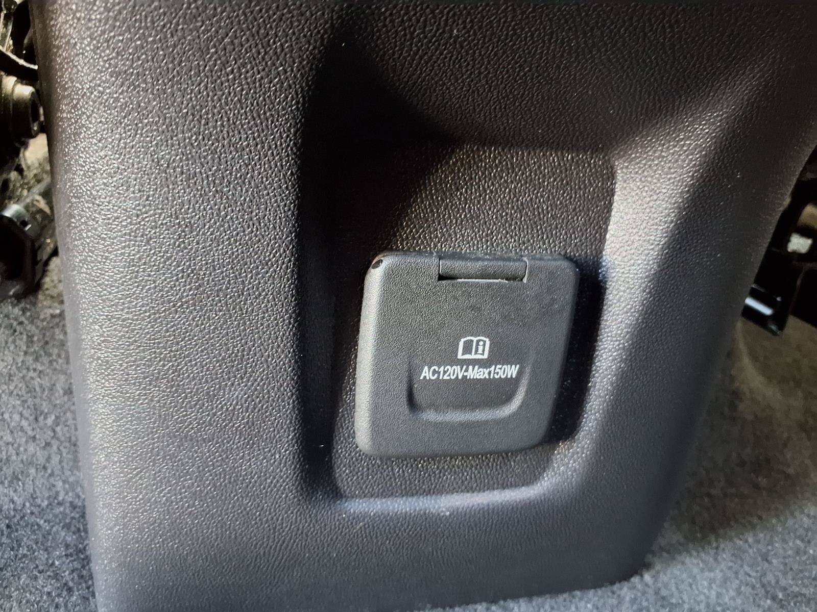 Used 2022 Chevrolet Equinox Premier FWD image 23