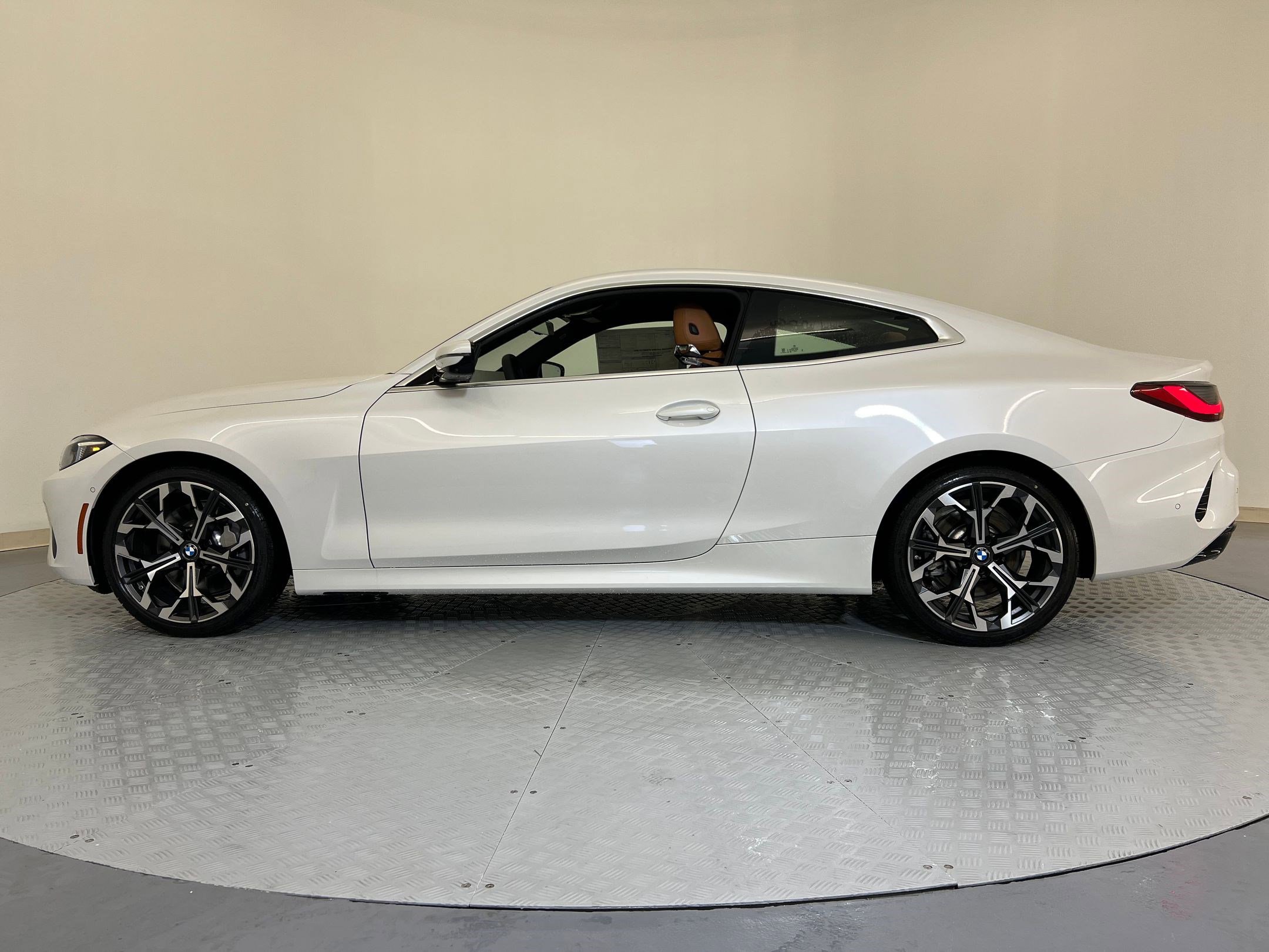 New 2026 BMW 430i Coupe w/ Premium Package RWD image 2