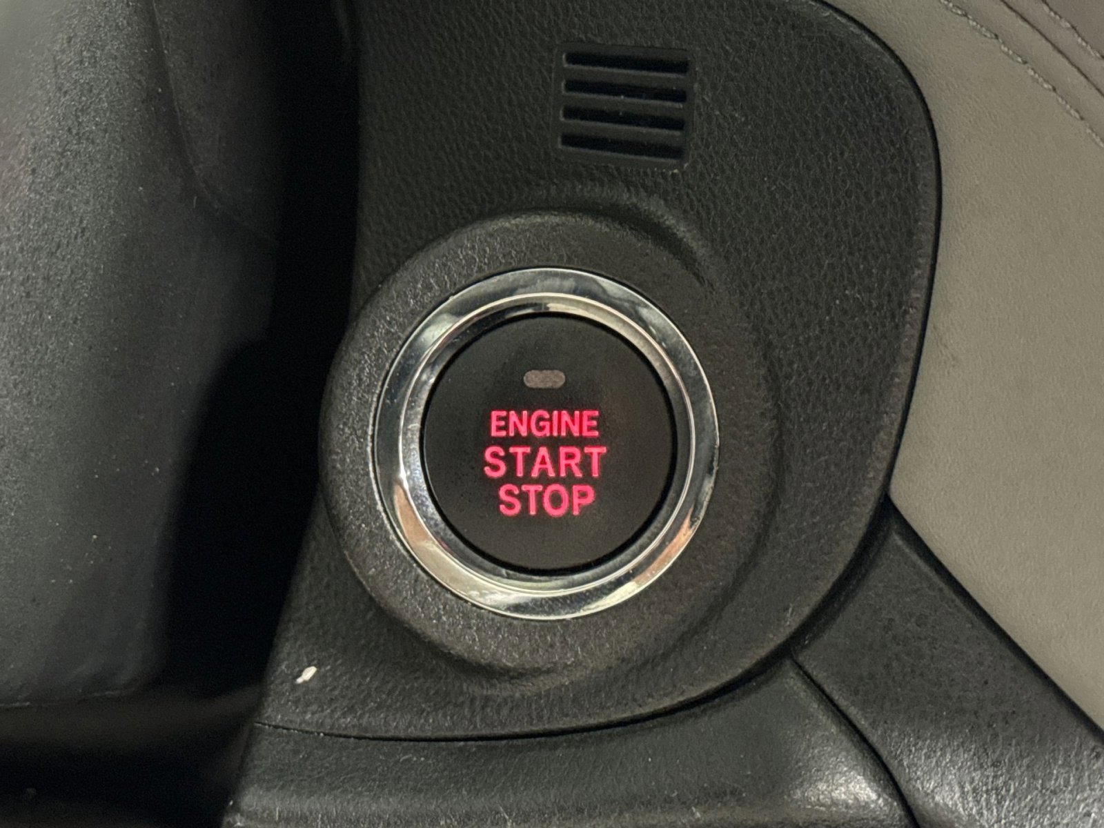 Used 2024 Subaru Outback Limited image 35