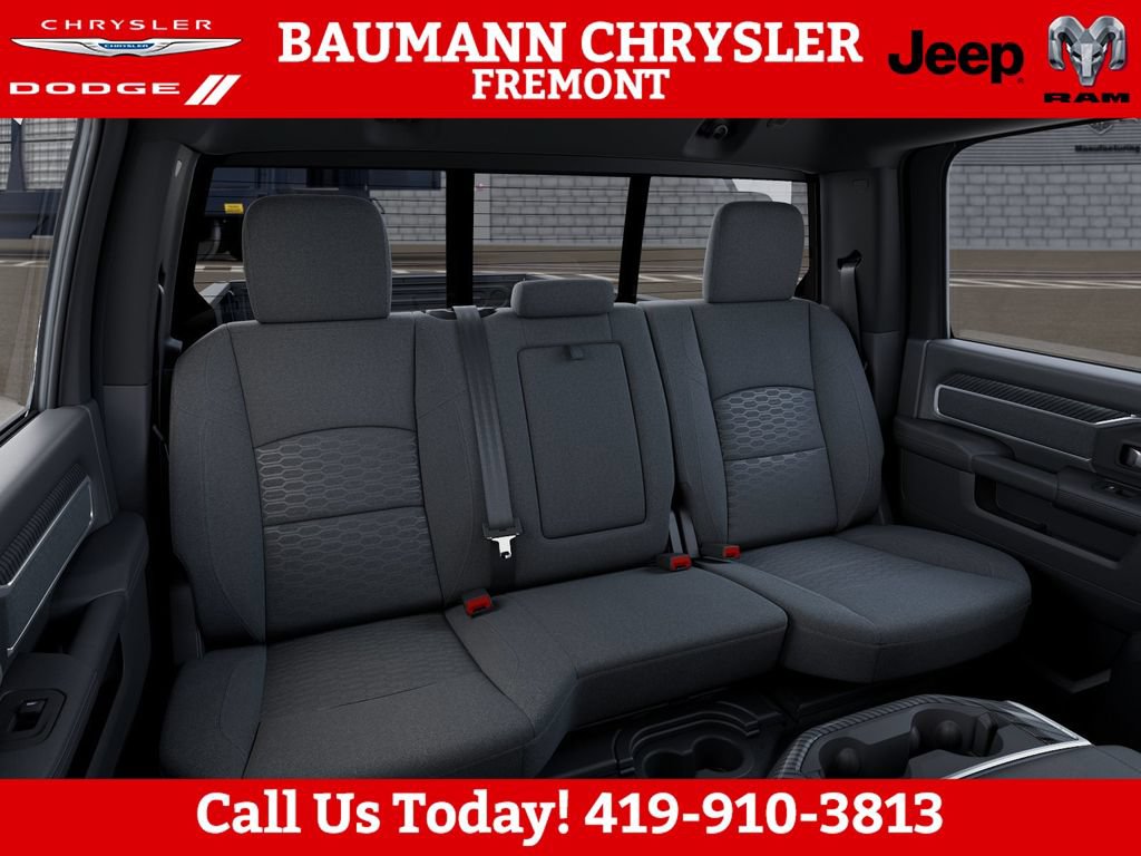 New 2026 RAM 3500 Big Horn AWD/4WD image 15