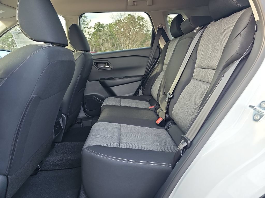 New 2026 Nissan Rogue SV w/ Cold Weather Package FWD image 18