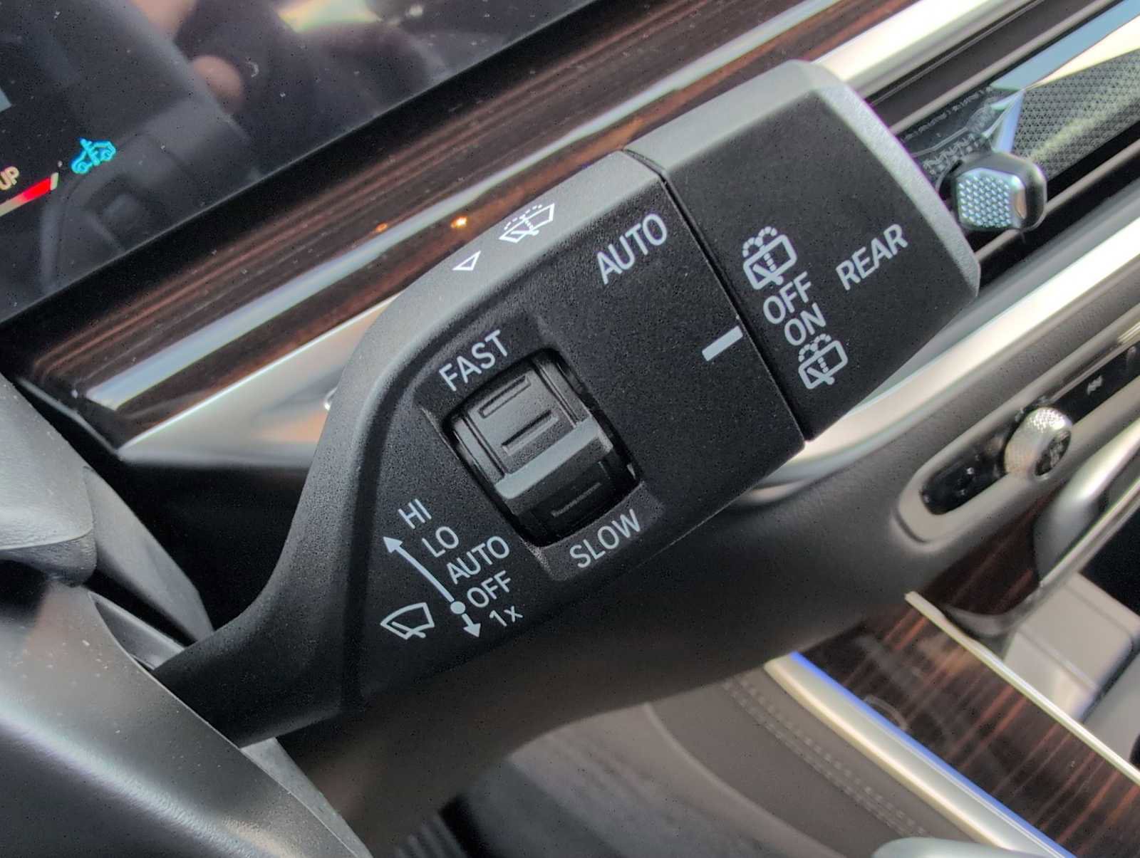 New 2026 BMW X5 xDrive40i w/ Premium Package image 27