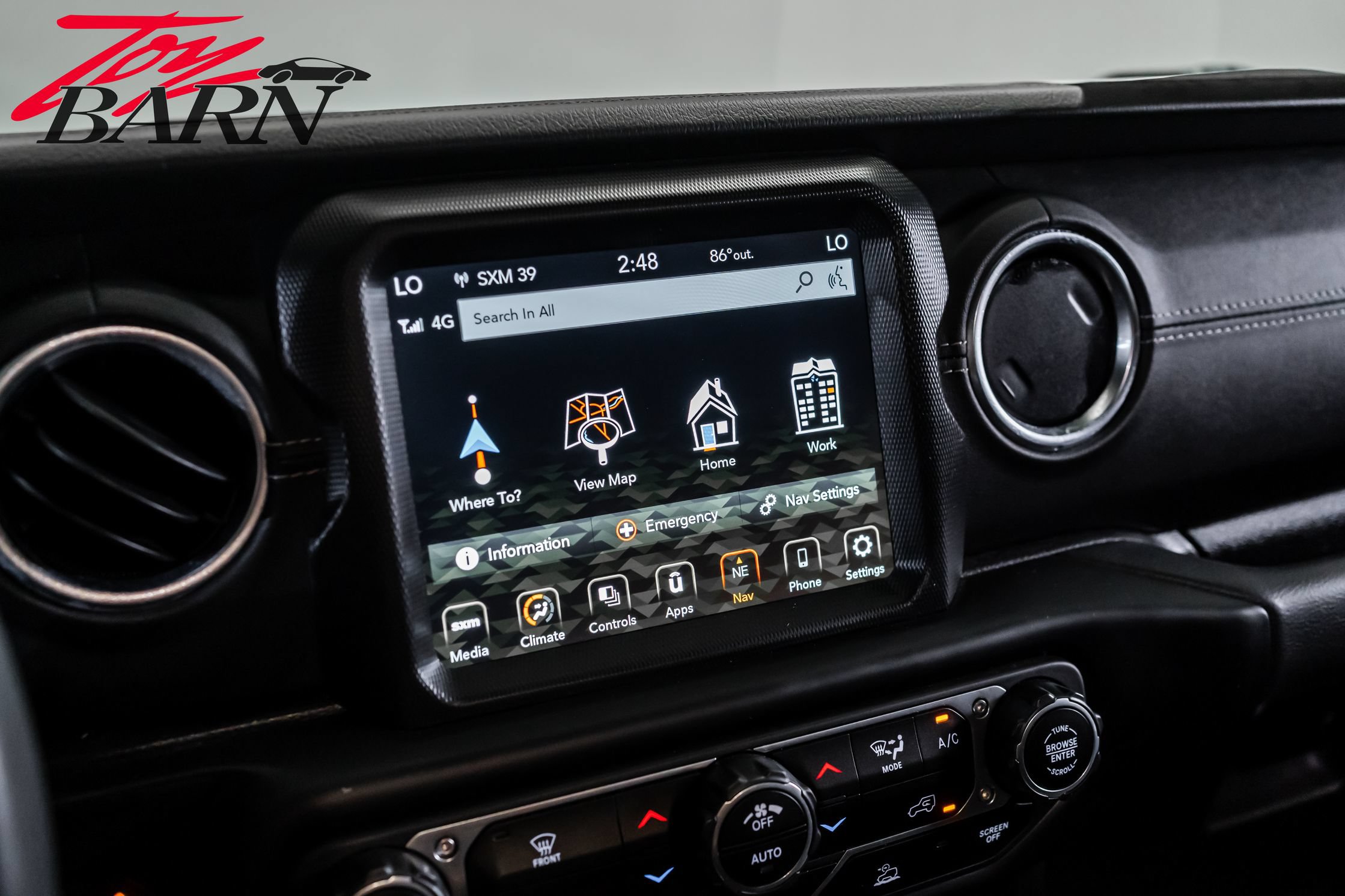 Used 2023 Jeep Wrangler Unlimited Sahara AWD/4WD image 32