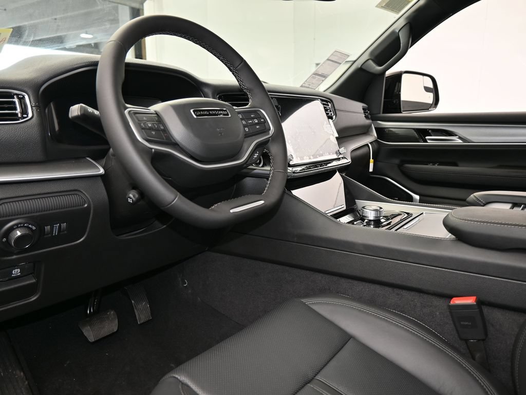New 2026 Jeep Grand Wagoneer Limited AWD/4WD image 12