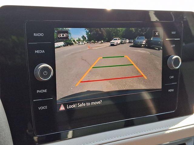 Certified 2025 Volkswagen Taos SEL AWD/4WD image 24