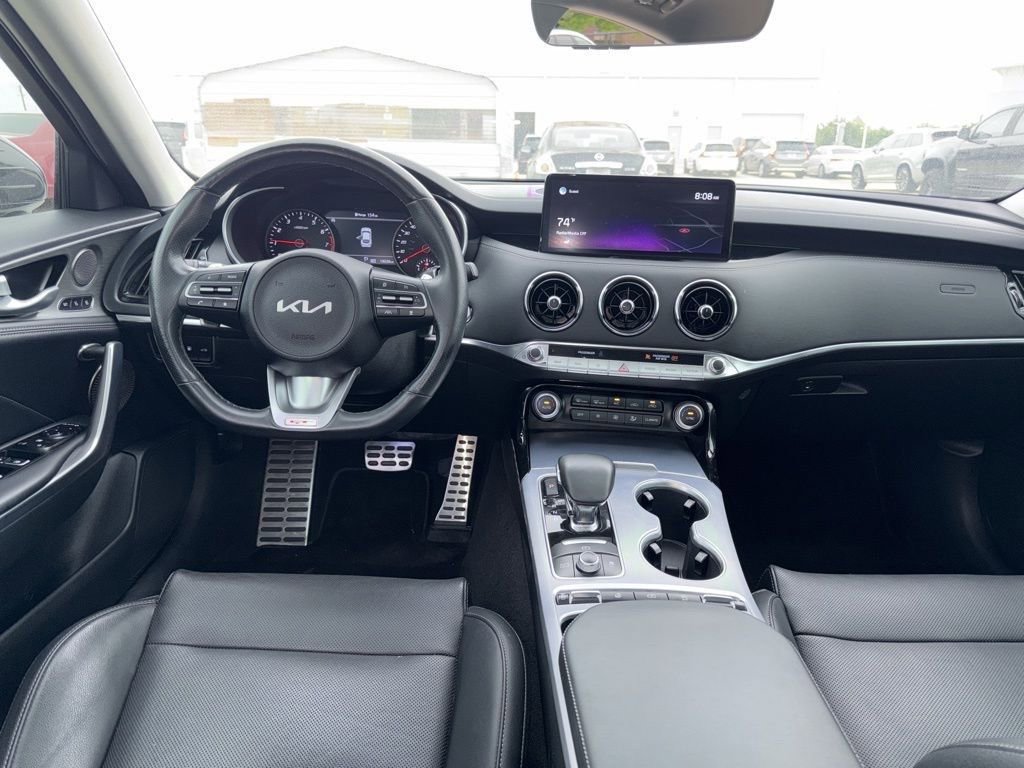 Used 2022 Kia Stinger GT2 image 7