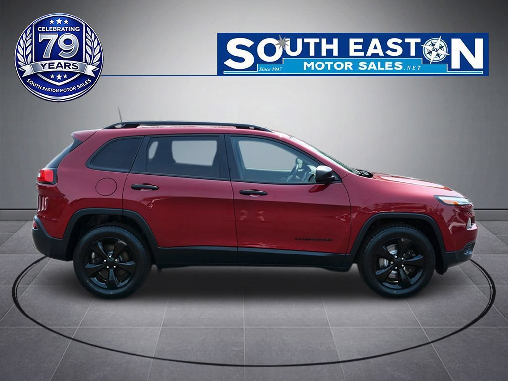 Used 2016 Jeep Cherokee Sport w/ Cold Weather Group AWD/4WD image 8