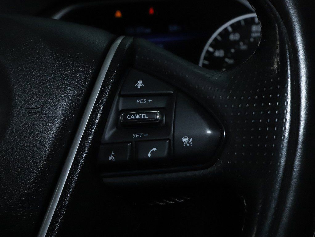 Used 2017 Nissan Maxima Platinum image 25