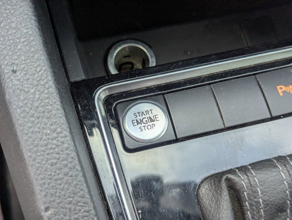 Used 2015 Volkswagen Jetta SEL Premium image 21