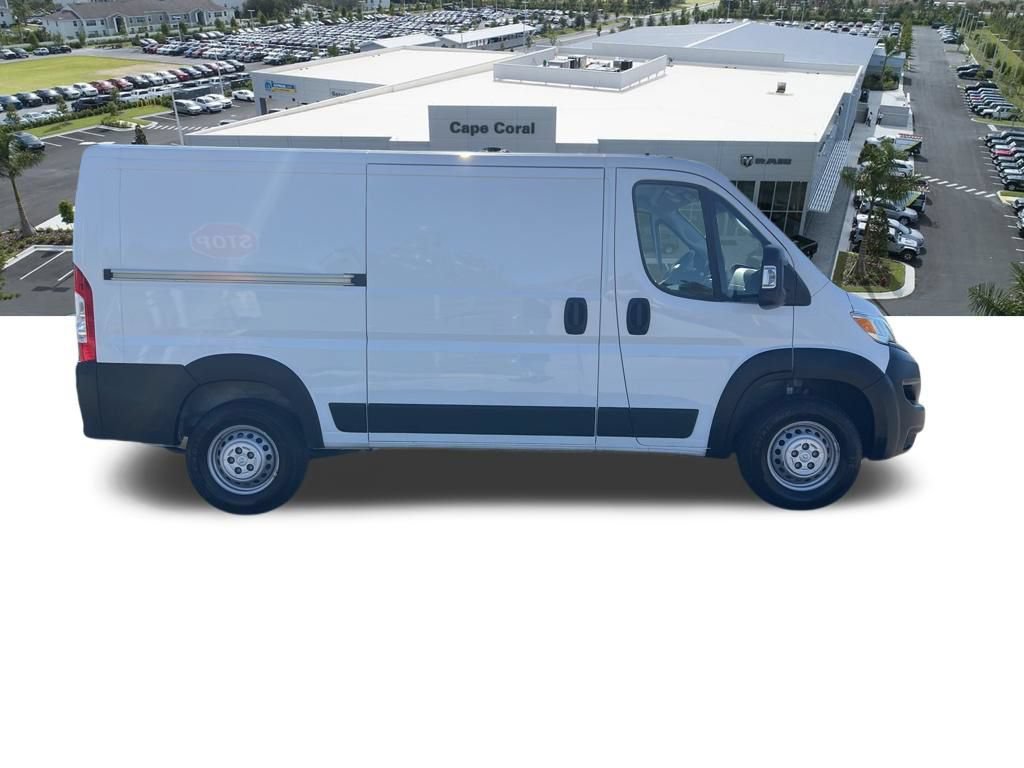 Used 2025 RAM ProMaster 2500 w/ Convenience Group FWD image 21