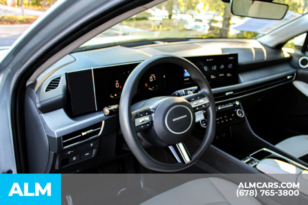 Used 2025 Hyundai Sonata SEL FWD image 30