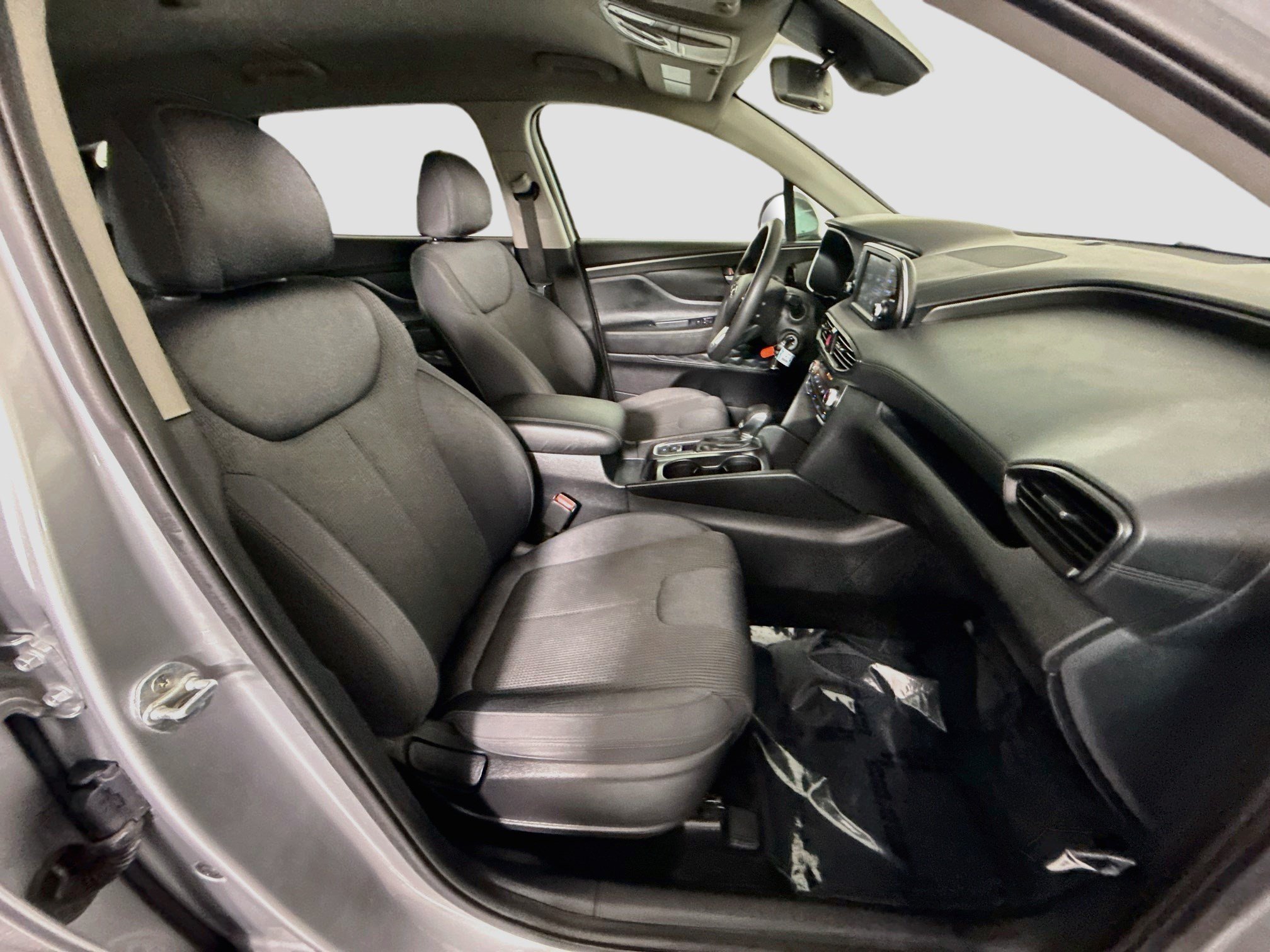 Used 2020 Hyundai Santa Fe SE FWD image 28
